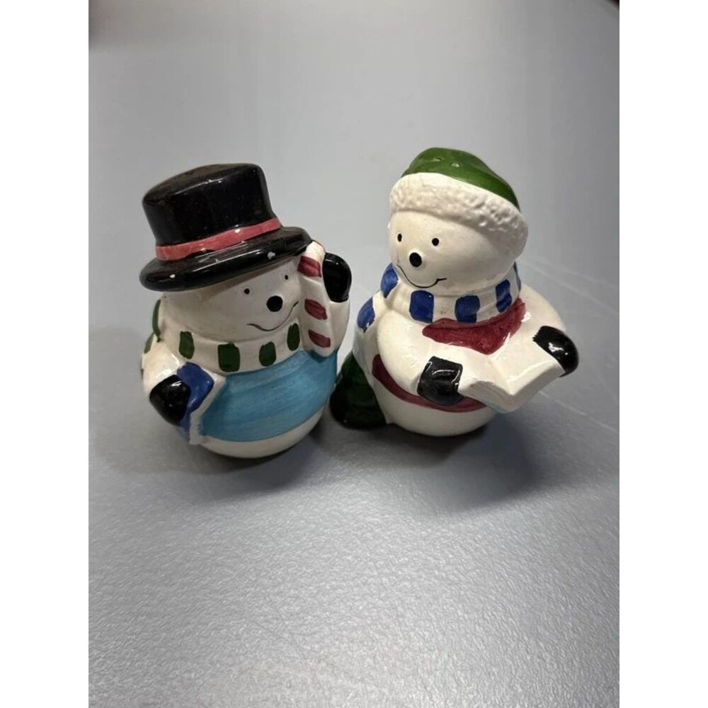 Winter Christmas Salt & Pepper shakers - missing bottom stoppers